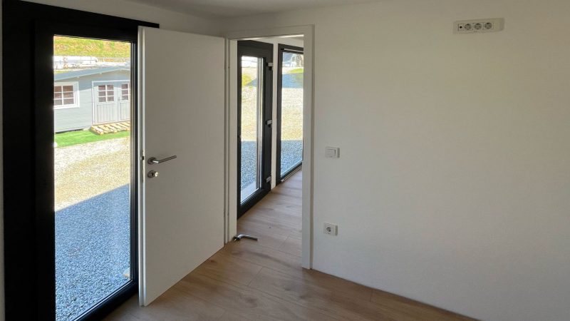 L12 800x450